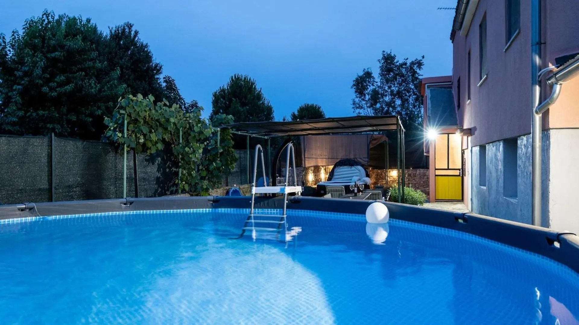 Kristijan & Jelena - Pool, Jacuzzi, Playground Apartment Vodnjan