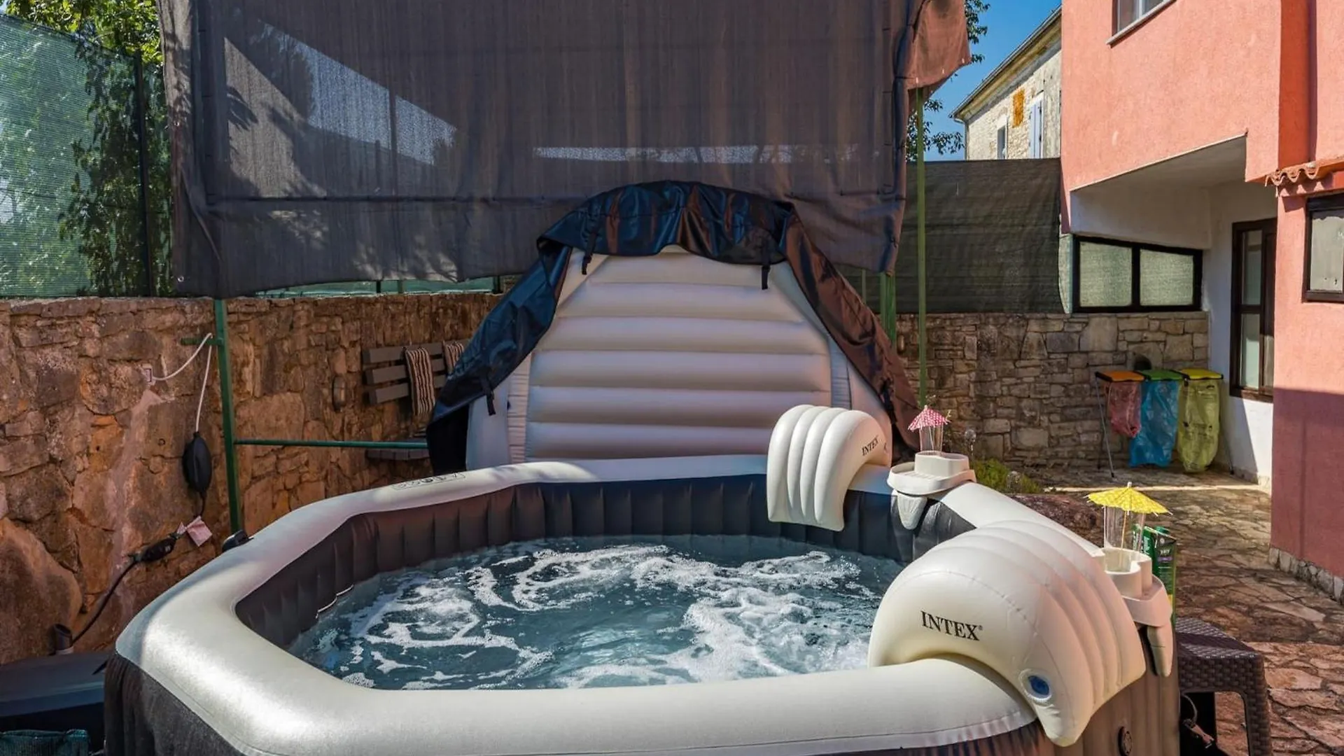 Kristijan & Jelena - Pool, Jacuzzi, Playground Apartment Vodnjan 0*,